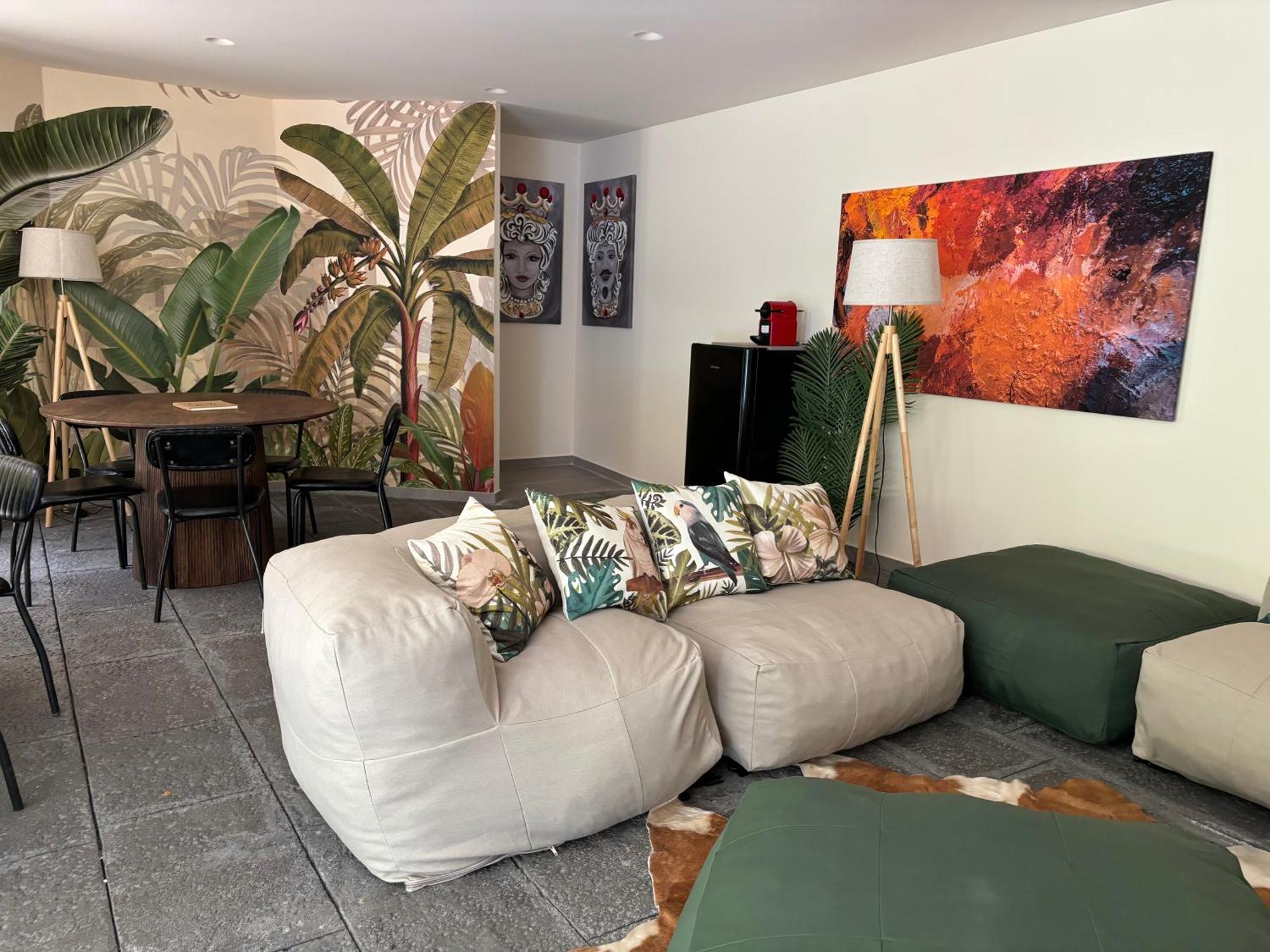 Luxury Historic Residence With Heated Pool Near Catania, Taormina, The Sea And Mount Etna Giarre Kültér fotó